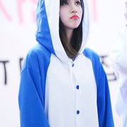 (ﾉ◕3◕)ﾉ*:･ﾟ✧