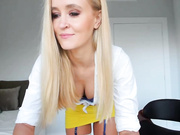 AoifeOneal 2021-11-26 4 finger pussy giant dildo squirt