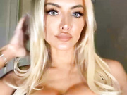 Lindsey pelas OF live