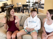 Full Face FFM 3some TylerTheIntern & Chloe_Mae