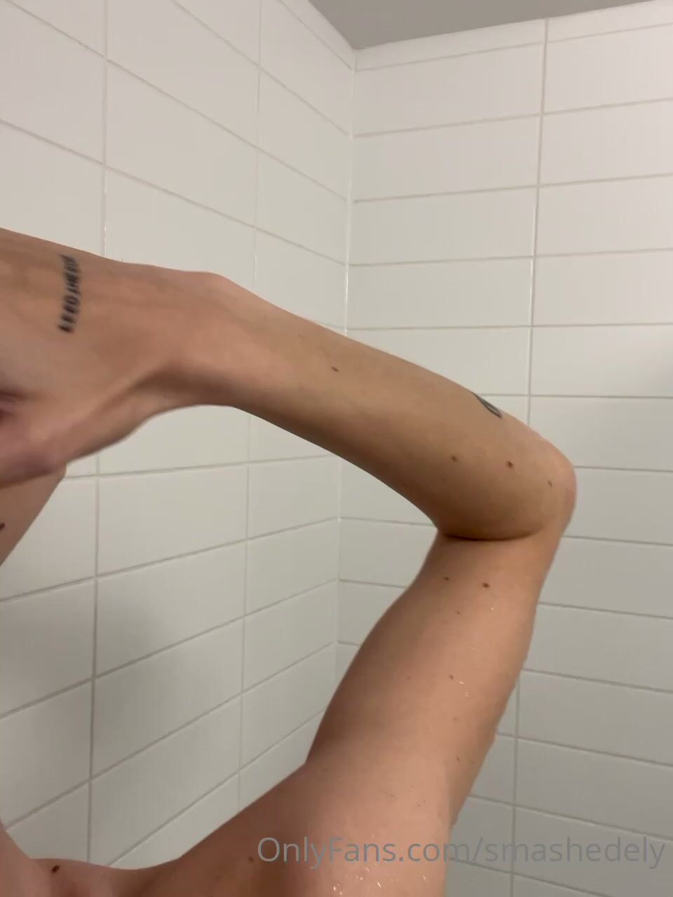Smashedely Shower