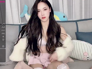 uuxiaocai_ gorgeous asian squirts through panties many