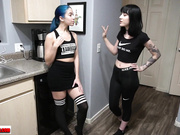 Alex Coal Pegs Lance Hart