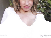 Chelsea charms as sexy as shel ever be