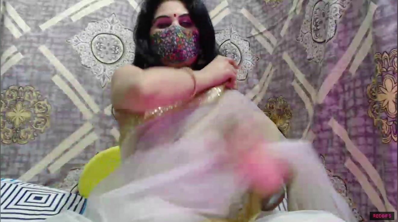 My1stlove boobs through saree