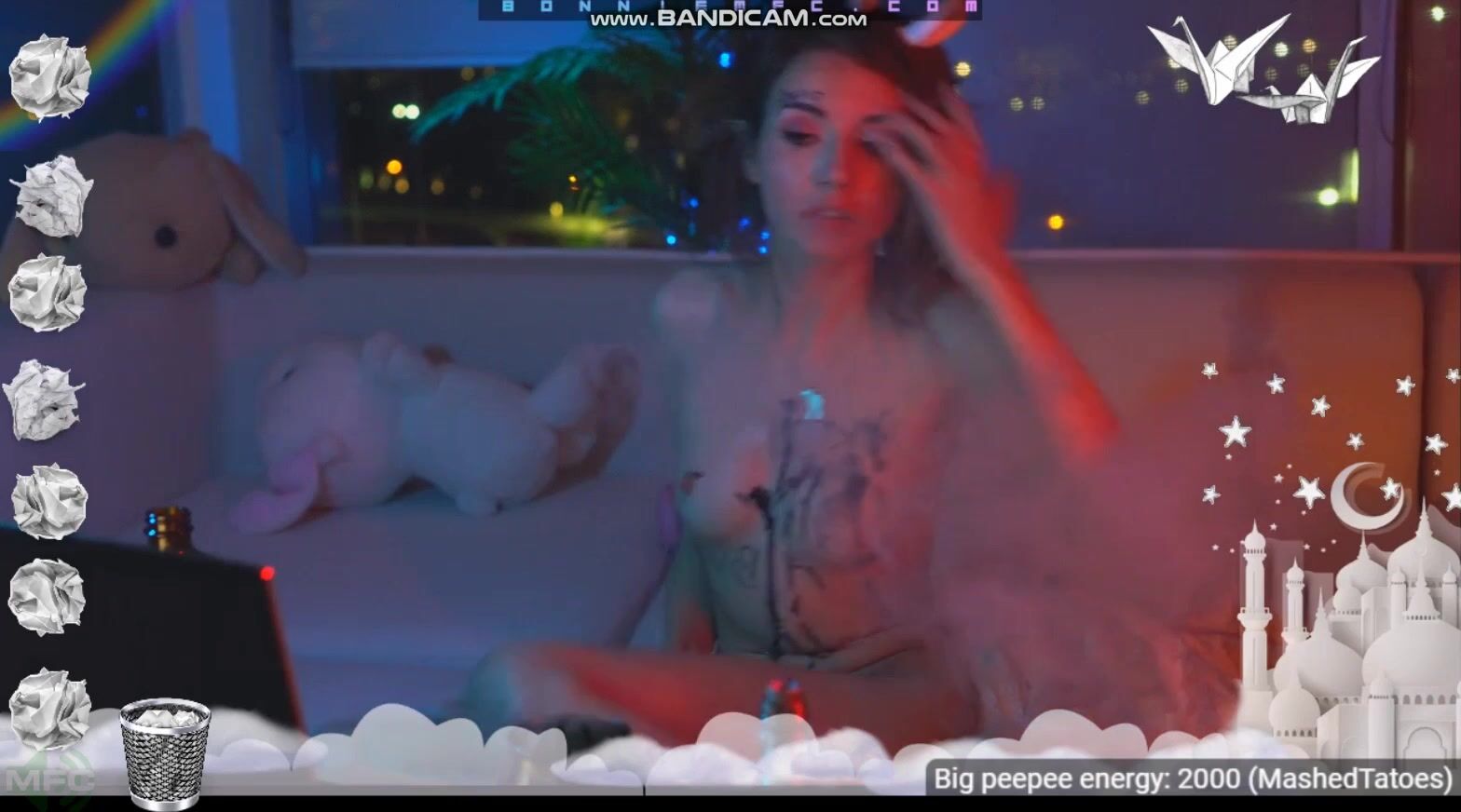 Bonniebruise squirting show