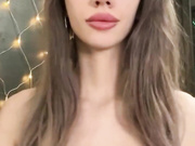 ALISONCAKE  LJ BLONDE TEEN WIGGLING HER AWESOME TITS