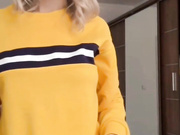 Eva Elfie strips and pose