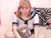 BettyRedhead - 2015-12-11 - 1