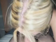 Ccamvee hace un pete y se traga la leche