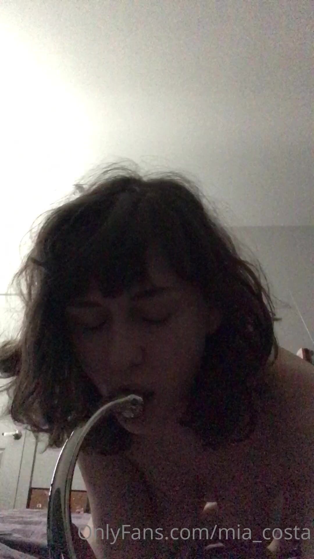 Mia Costa 3