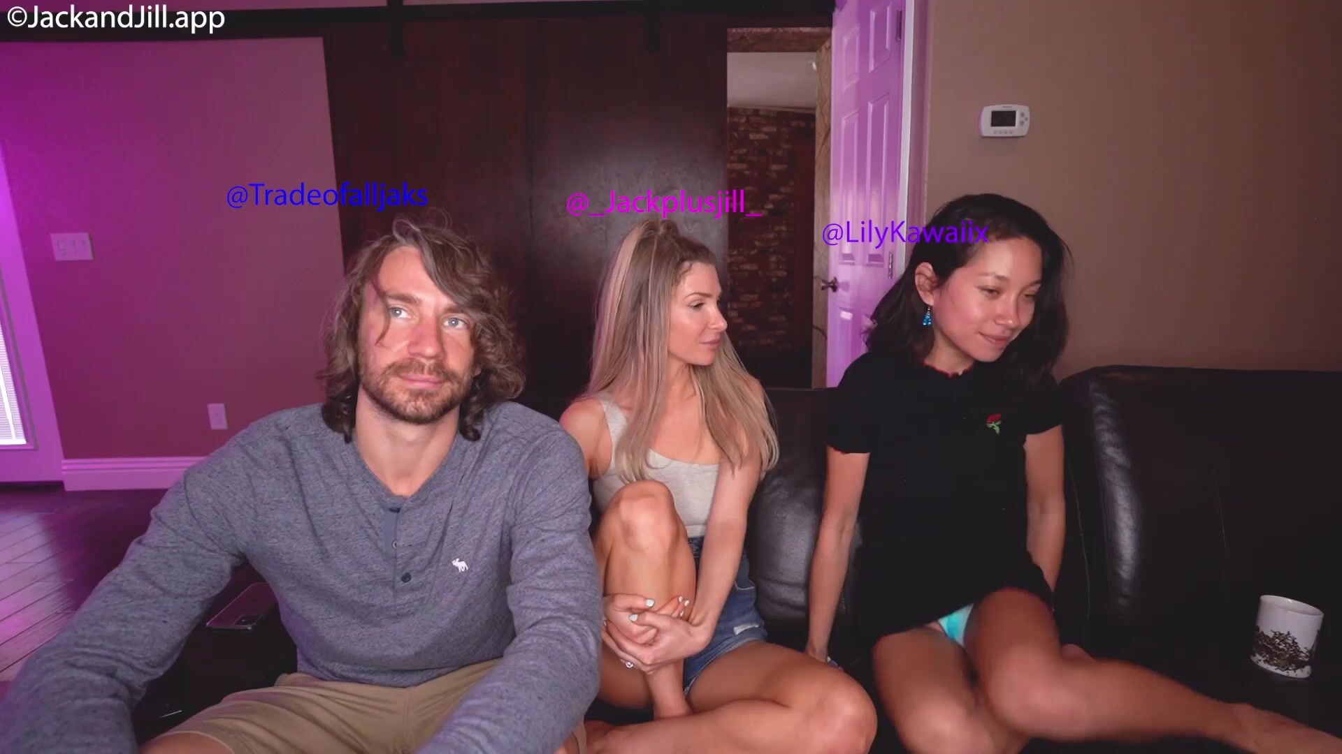 Jack and Jill - LilyKawaiis First Live Threesome (prem