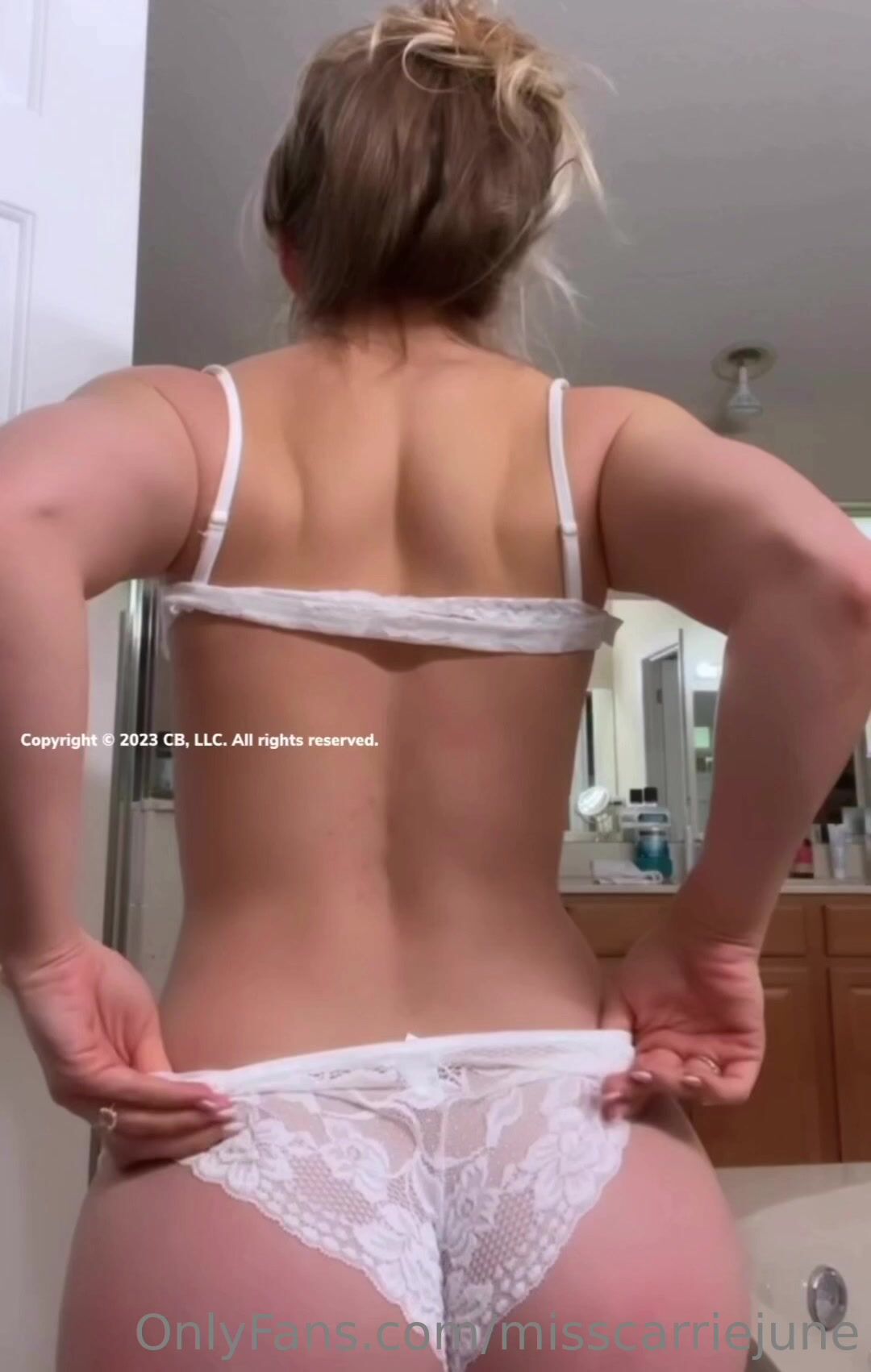 Fitfeaturing248