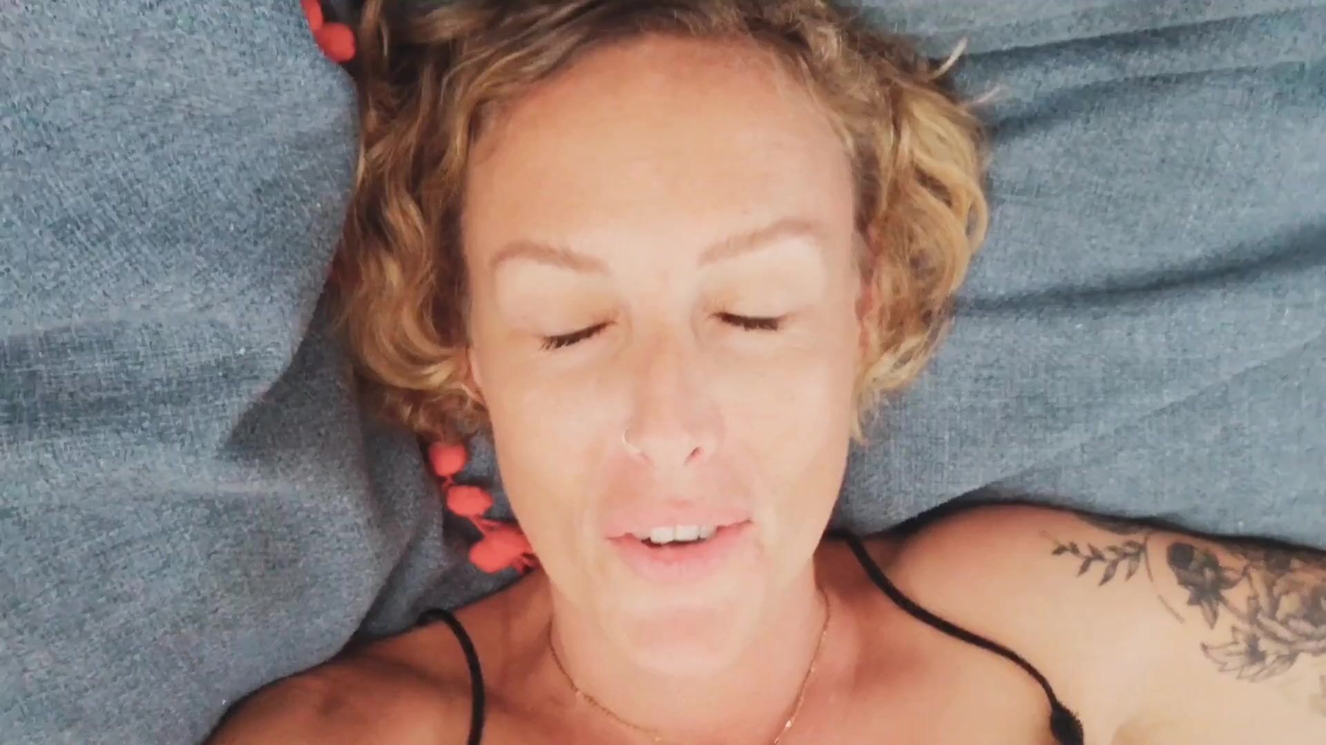 Breastmom masturbating