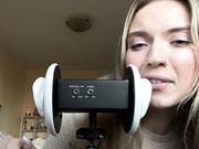 Sadie Lorene (Sadie's ASMR) 4