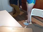 Onlyfans Argentina inédito - chica con plomero parte 1