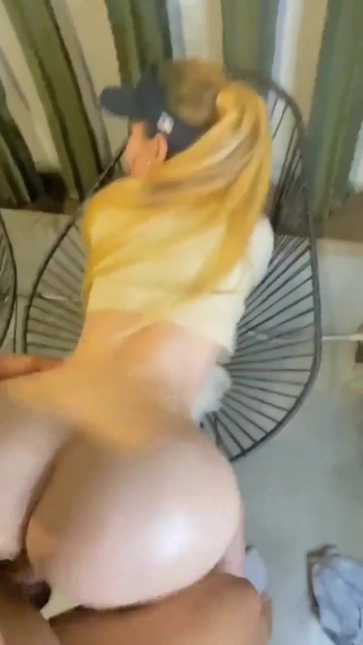 Vanessa Bohorquez Doggystyle