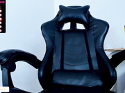 paulinataylor_ show on 2023-04-03 2/2