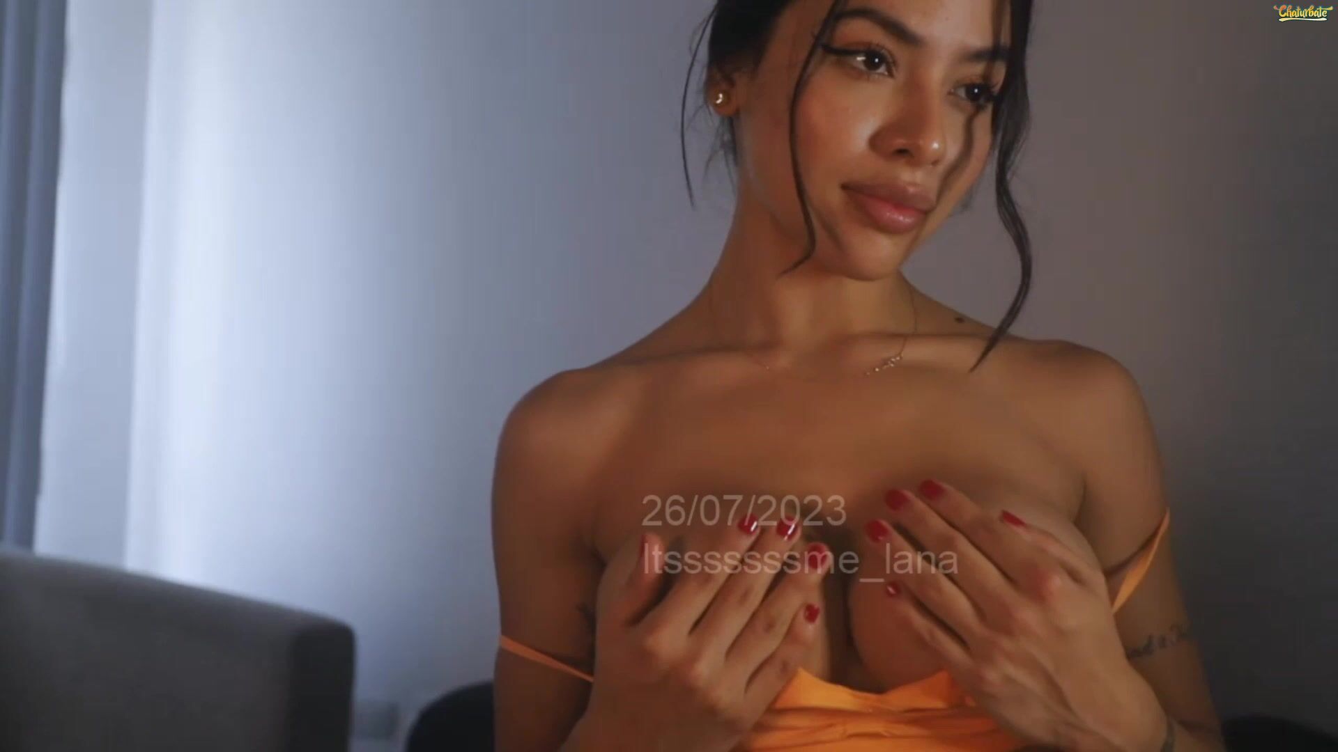 Itsssssssme_Lana short cam video