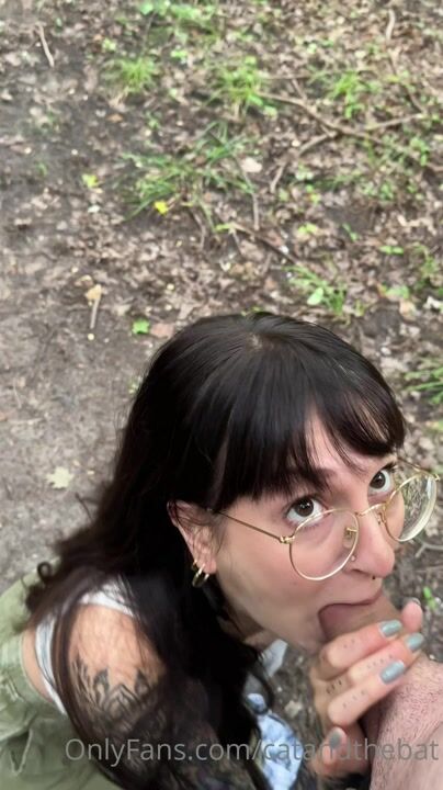 catandthebat blowjob in the woods with huge facial