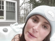 Splatxo hot tub dildo