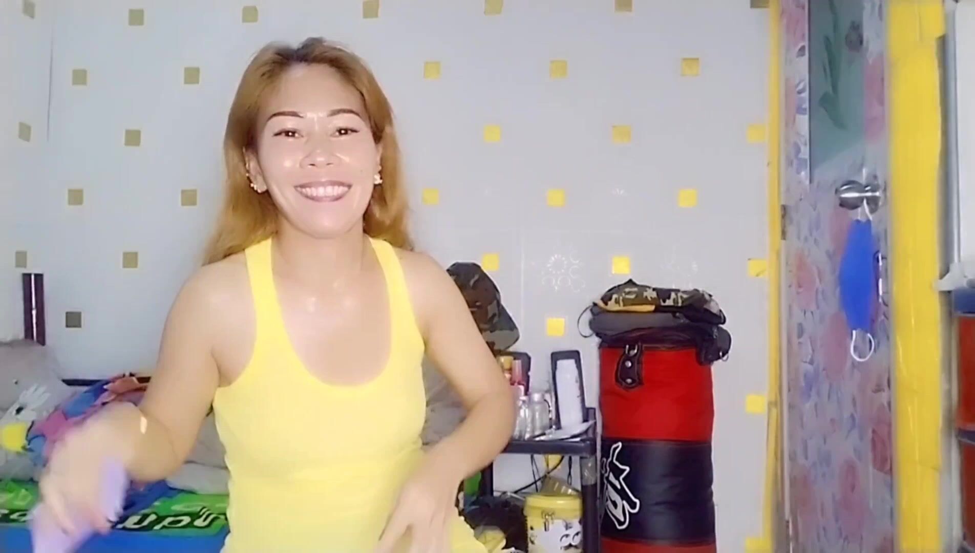 Youtuber Betchaylicious