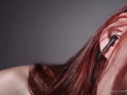 Maimy - Close up attention