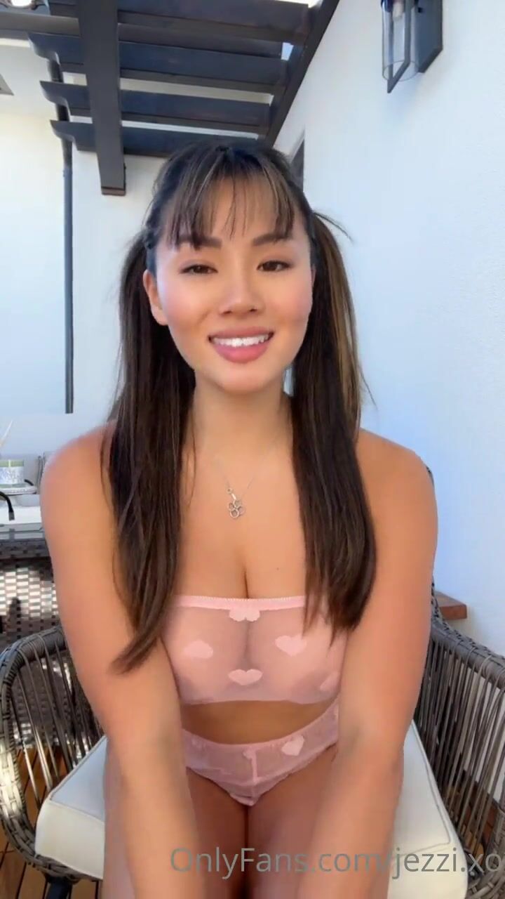 Jezzi xo videos