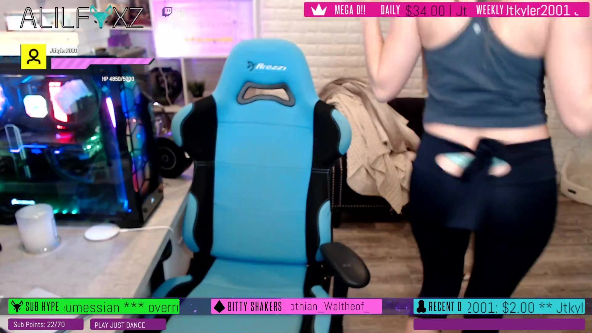 ALilFoxz thong