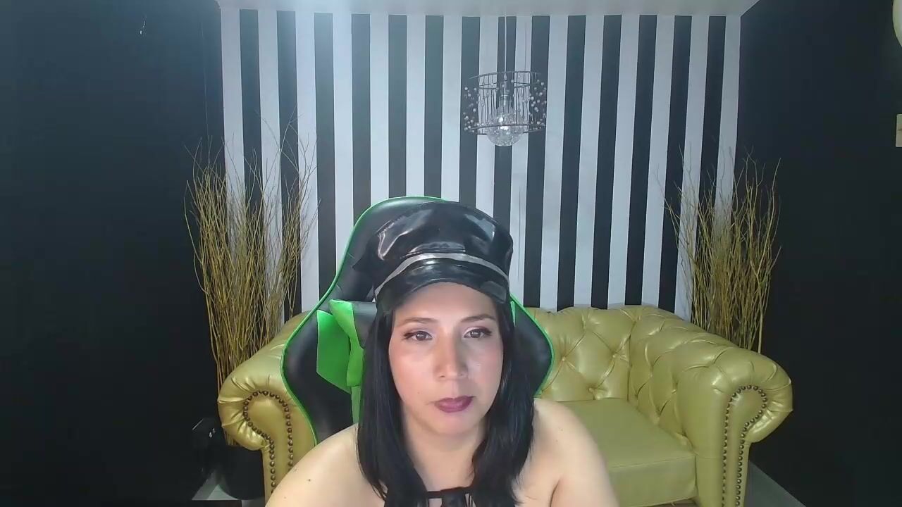 2023.12.13_22.45.37_wendy_hot_a