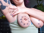 TT hairy armpits worship