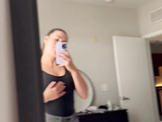 Carla inedito OF increible culo