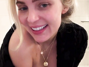 alexisshv Bath Selfie bestfans