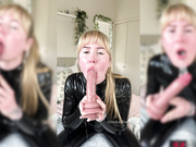 Annika Shae- Latex Deeptrhoat Gag