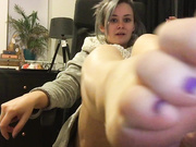 SaylemUK - FOOT FETISH - Painting, cream, teasing