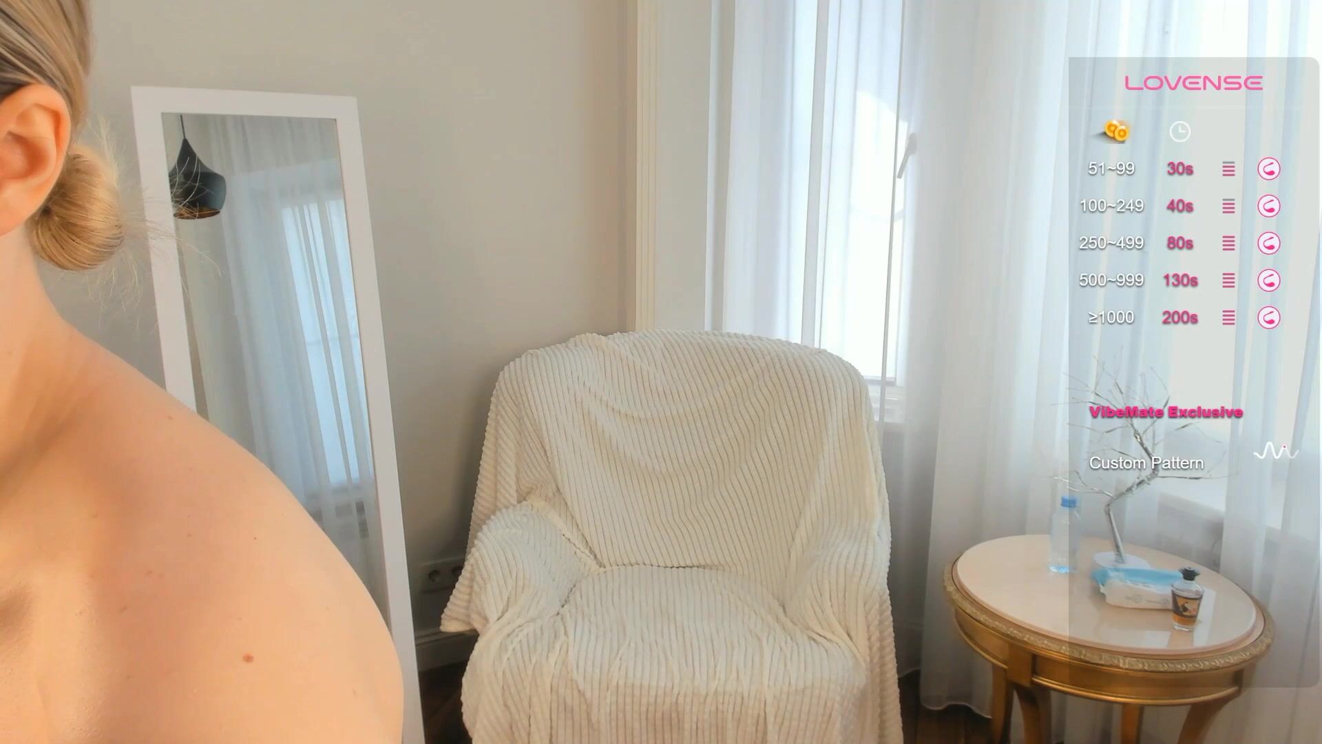 edinaackerman AKA AngelLiver Show flash nipples P1 2