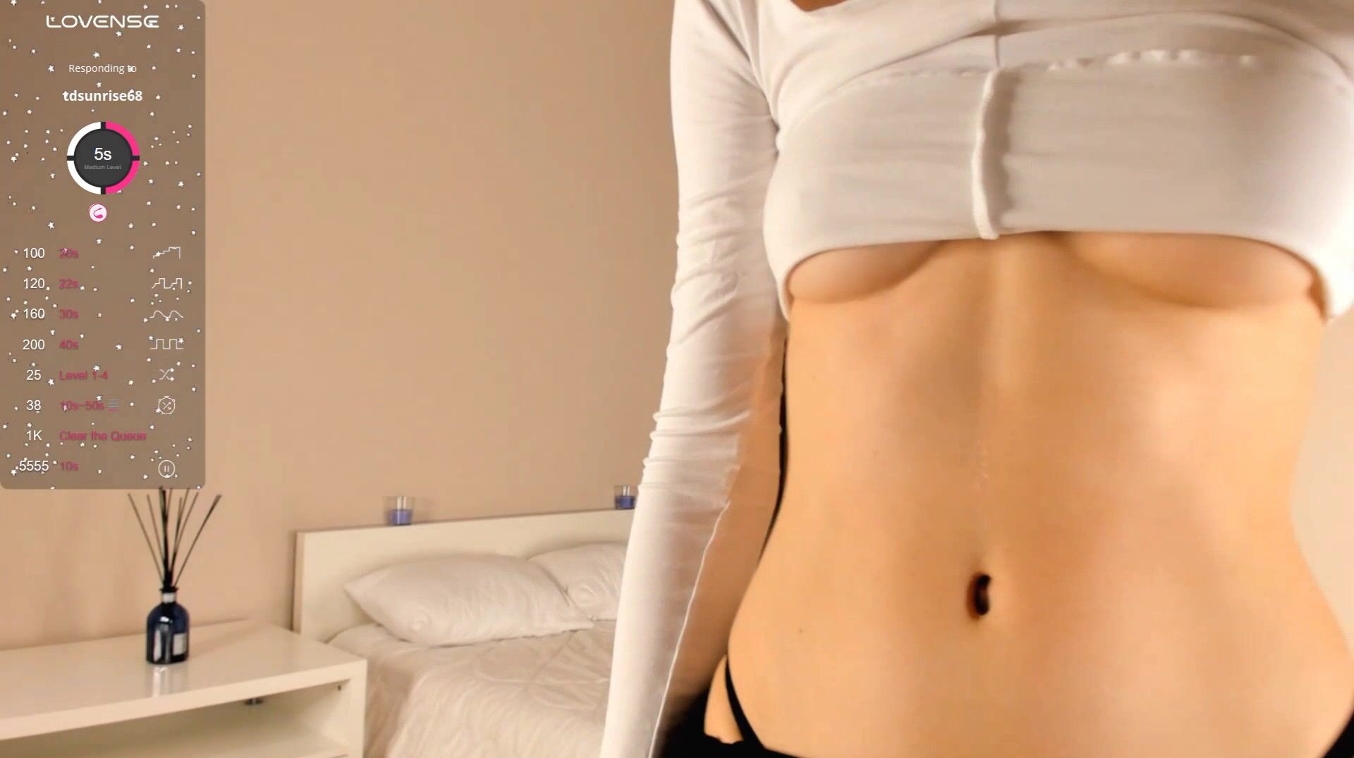 edinaackerman AKA AngelLiver Show Roxy flash nipples 21