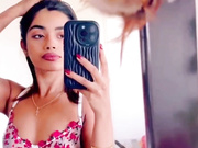 Simi das latest video