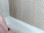 candymini - video in the bathroom - 95405897