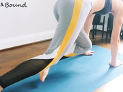 Anna Bound - Squirting in Yoga Pants