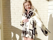 Skinny Girl Cloths Try On