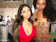 jada_valentine and sweetkarmababy make out