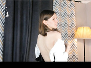 Aislyfarran naked back and handbra