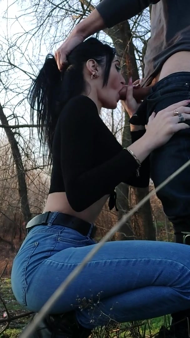 Sexy horny brunette deepthroats big hard cock