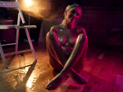 artmospheraa hot oil show