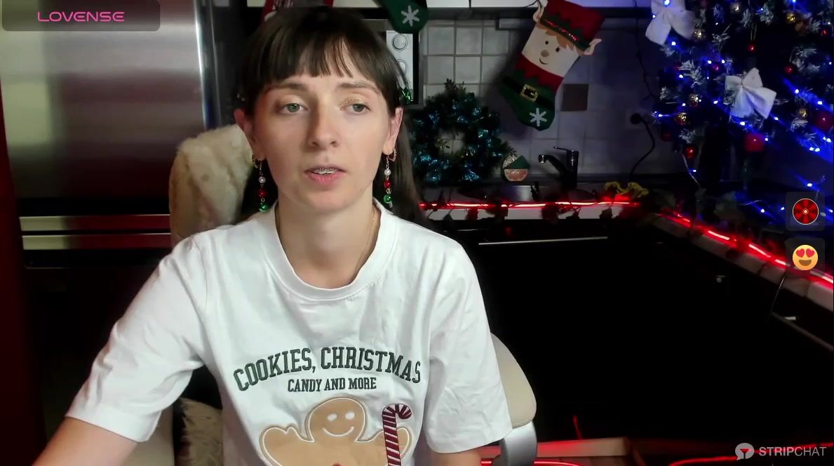 TayanaJons flashes her nice puffy nipples