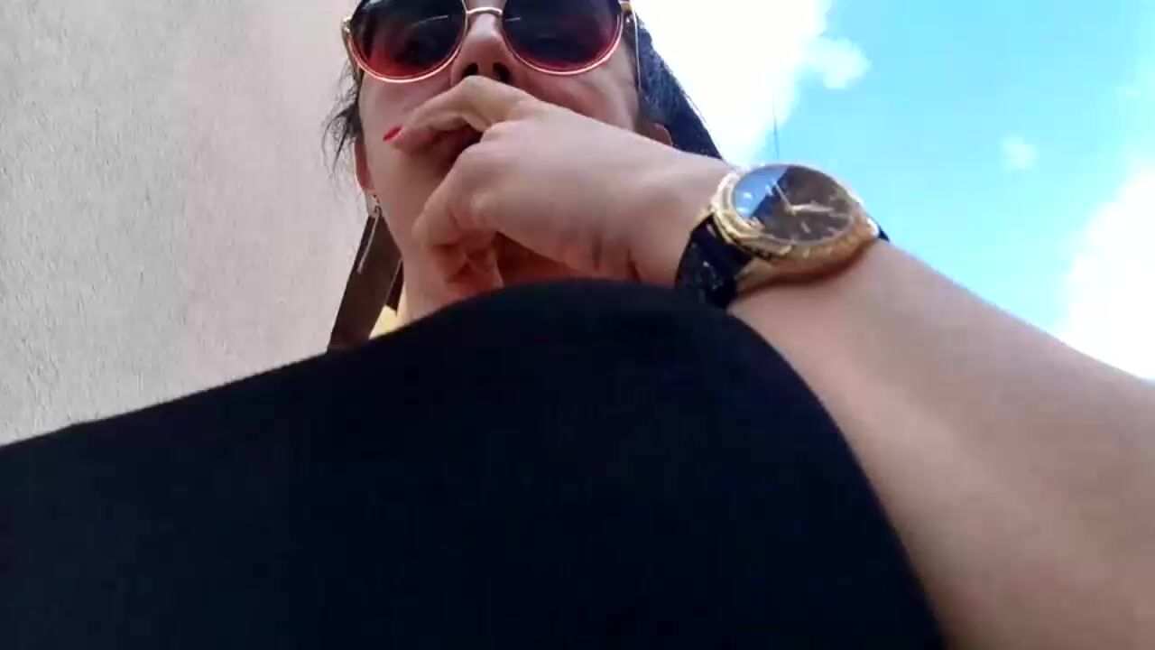 queenrannya_ / Domixdyva show in car / outside / house