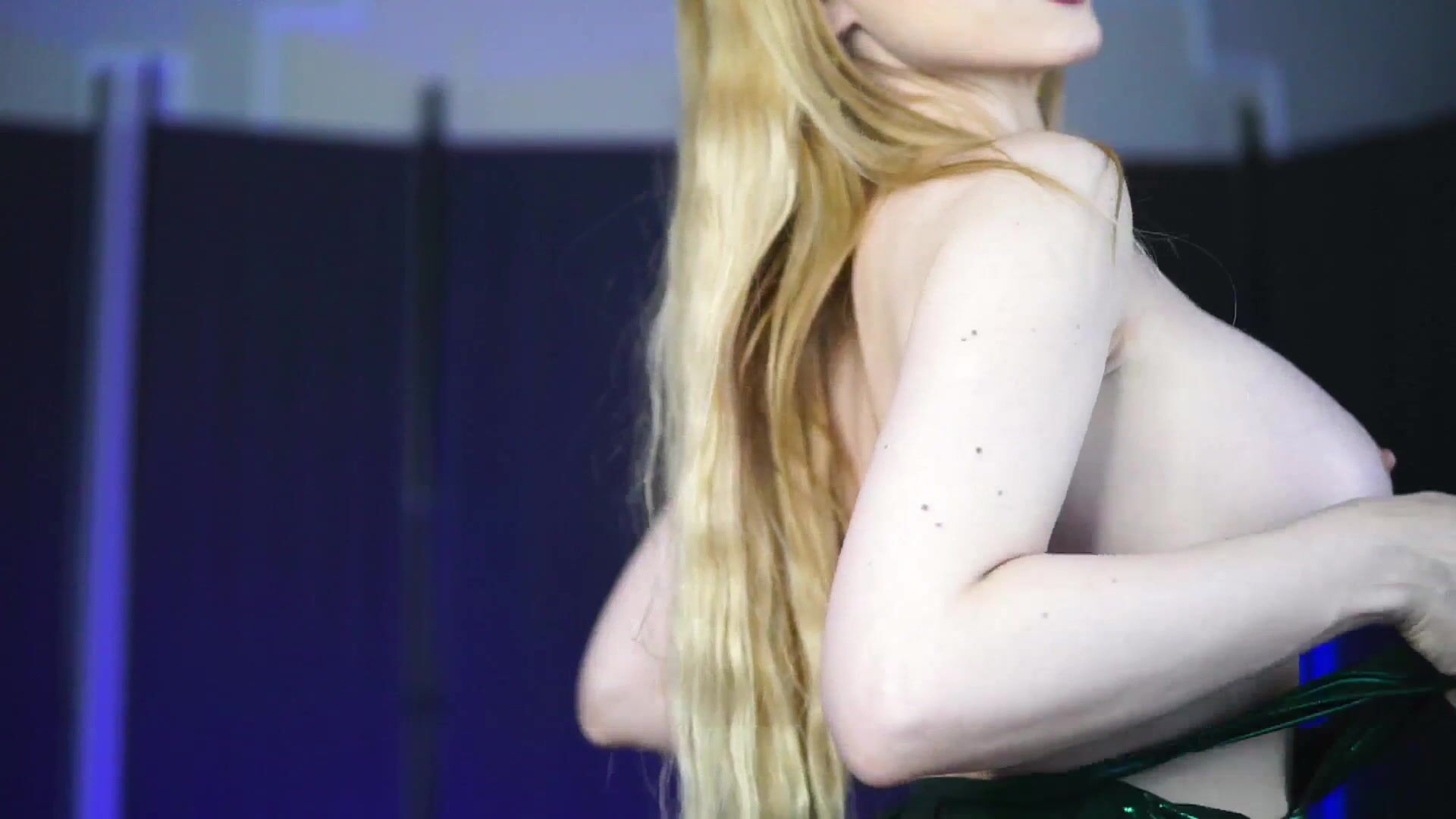 Lisamoon 11292024