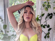 SavvySuxx Handjob or Blowjob