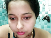 Bhabhi_no-1 nude in bathroom